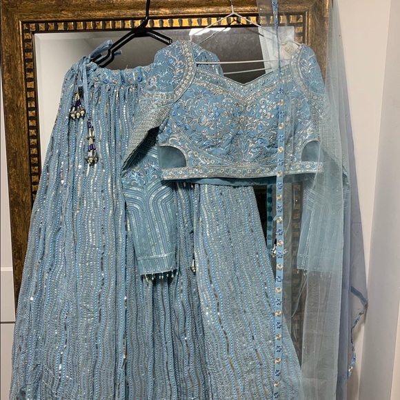 Sold out - Picture 4 of 9